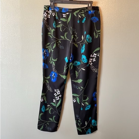 Calvin Klein pants, size 6 - Picture 2 of 13